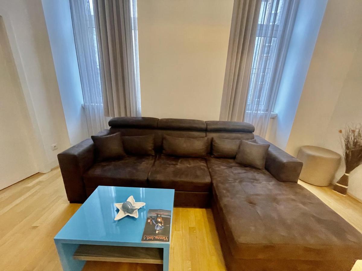 Appartement 7 *