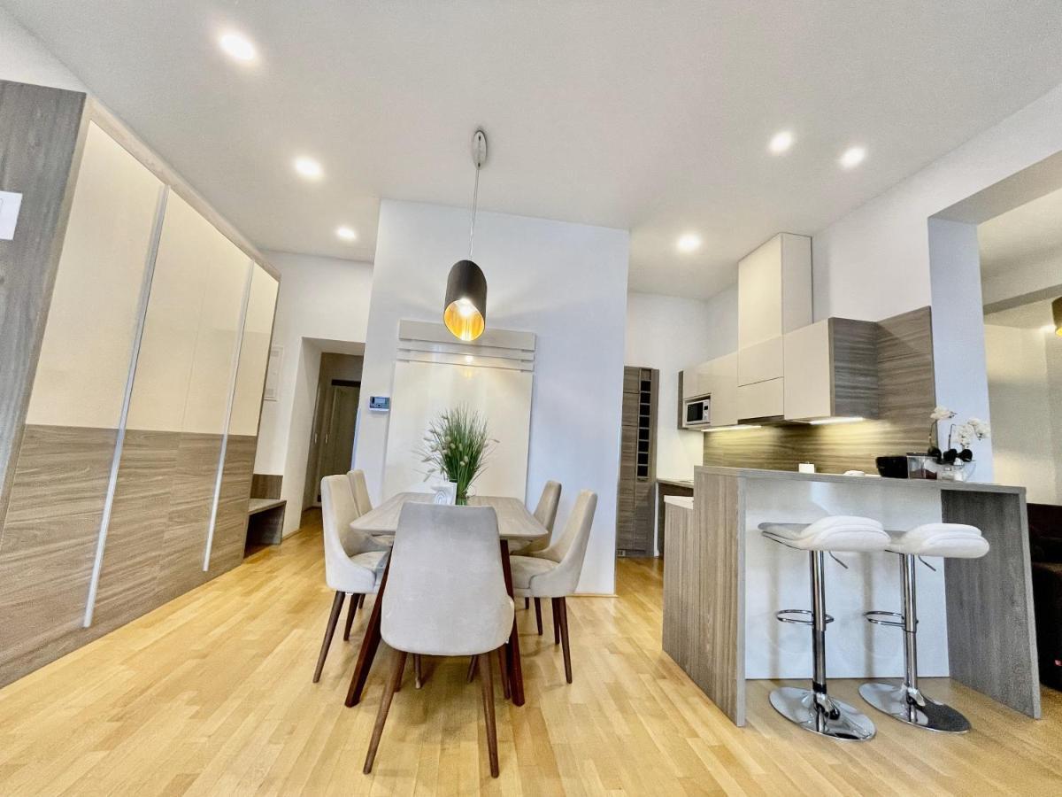 Appartement 7 *