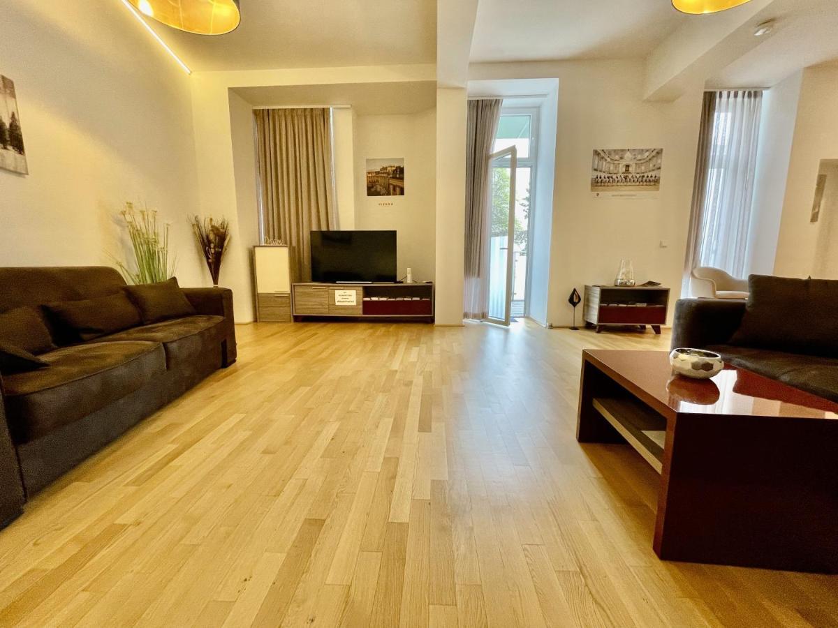 7 * Vienne